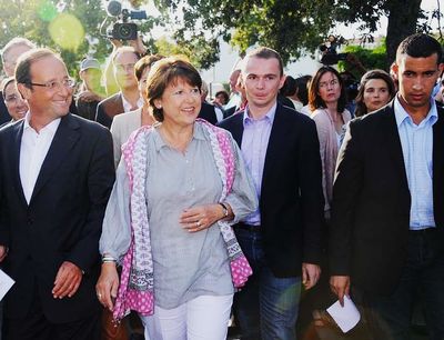 Alexandre Benalla con el presidente François Hollande y Martine Aubry