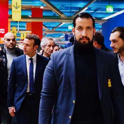 Alexandre Benalla con el presidente Emmanuel Macron en París